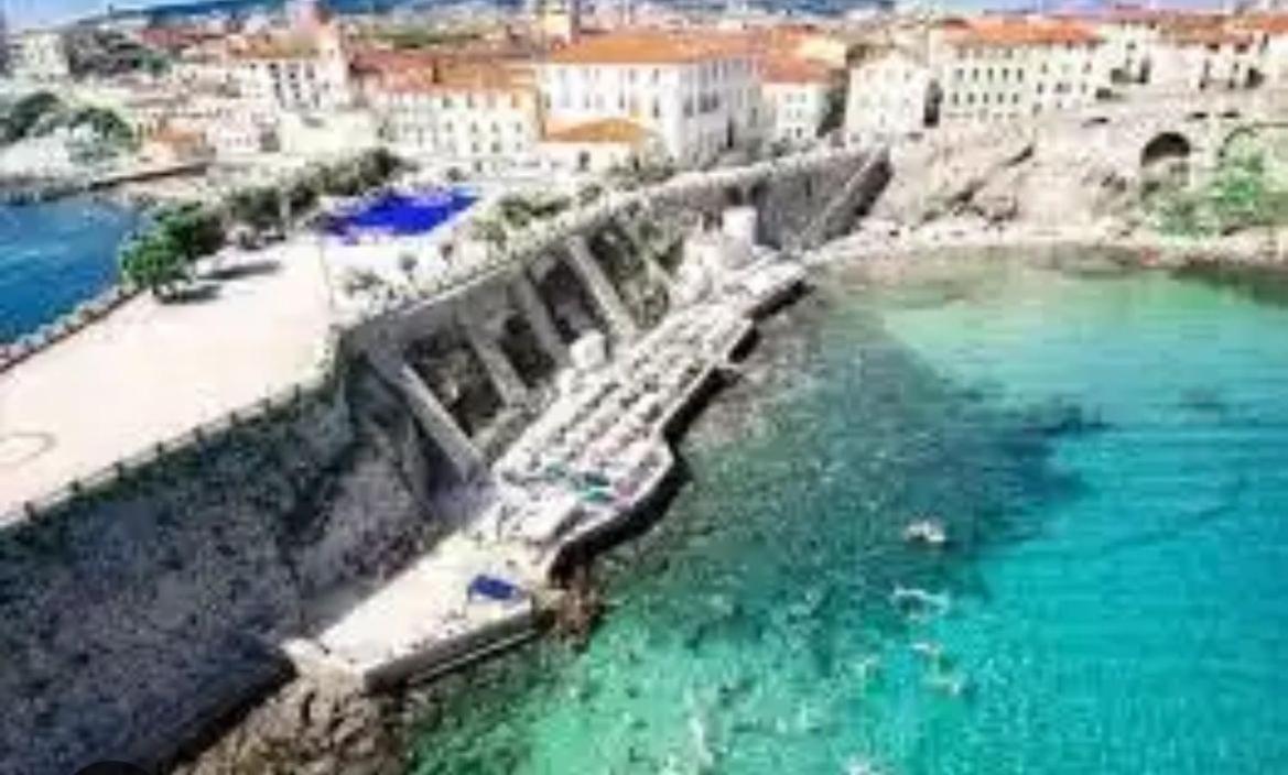Luxury Centro Storico Apartment *